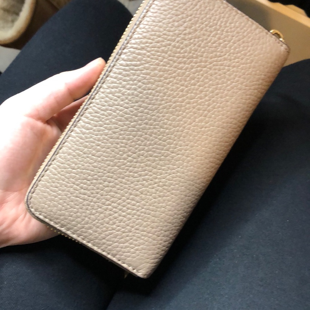 Wallet - Picture 2 of 3